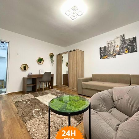 Apartament Фелтічень Екстер'єр фото